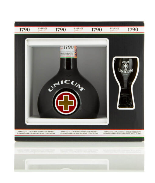 Unicum 0,7l 40% GB +1 pohár